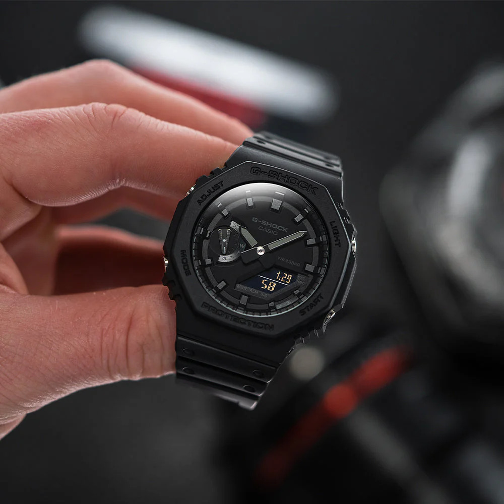 G-shock GA-2100-1ADR-pic5 ساعت کاسیو جیشاک مدل GA‑2100‑1ADR با طراحی هشتضلعی و فناوری Carbon Core Guard