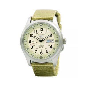 ساعت مردانه سیکو ۵ مدل SNZG07J1 ساخت ژاپن، از سری ورزشی و نظامی Seiko 5 Sports، دارای صفحه بژ شنی با اعداد شب‌تاب، عقربه‌های شب‌نما، نمایش روز و تاریخ، قاب استیل برس‌خورده و بند نایلونی کرم‑نظامی، موتور خودکار ۷S36 با ۲۳ سنگ قیمتی، ضدآب تا ۱۰۰ متر، طراحی میدانی–خیابون‌استایل مناسب برای استایل روزمره و کژوال.