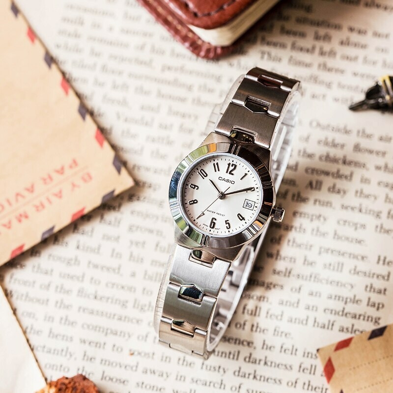 TP-1241D-7A2DF-حهز3 ساعت زنانه Casio LTP‑1241D‑7A2DF با صفحه سفید کلاسیک و بند استیل ضدزنگ