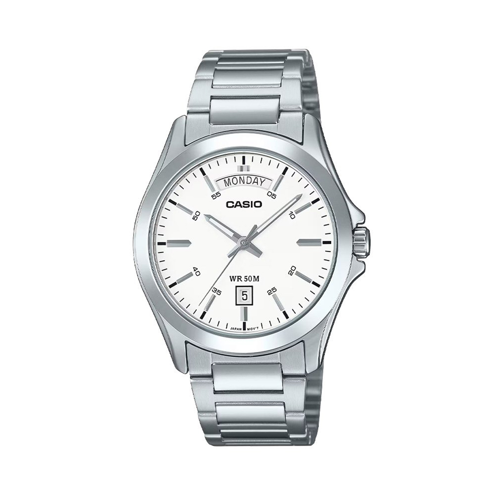 Mtp 1370d 7a3-1 ساعت مچی مردانه Casio MTP‑1370D‑7A3 با صفحه سفید کلاسیک، قاب و بند استیل نقرهای، نمایش روز و تاریخ، شیشه مینرال و مقاومت آب ۵۰ متر؛ مناسب استایل رسمی و اداری